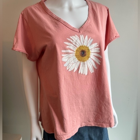 MISSLOOK | Roll Sleeve T-Shirt Peach with Daisy Front Graphic - Picture 1 of 3